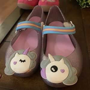 Youth shoes size 10